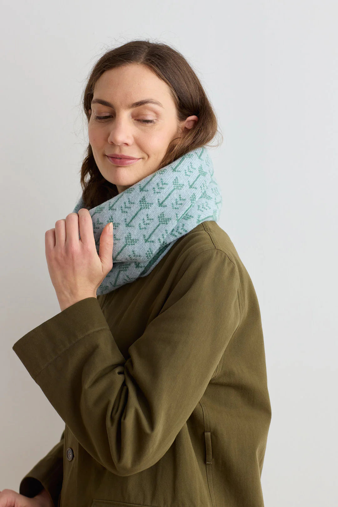 Circle Scarf "Arrow" in Haar & Willow by Hilary Grant | Lifestory