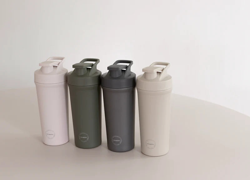 Aya & Ida 750ml Shaker Bottle | Various Colours