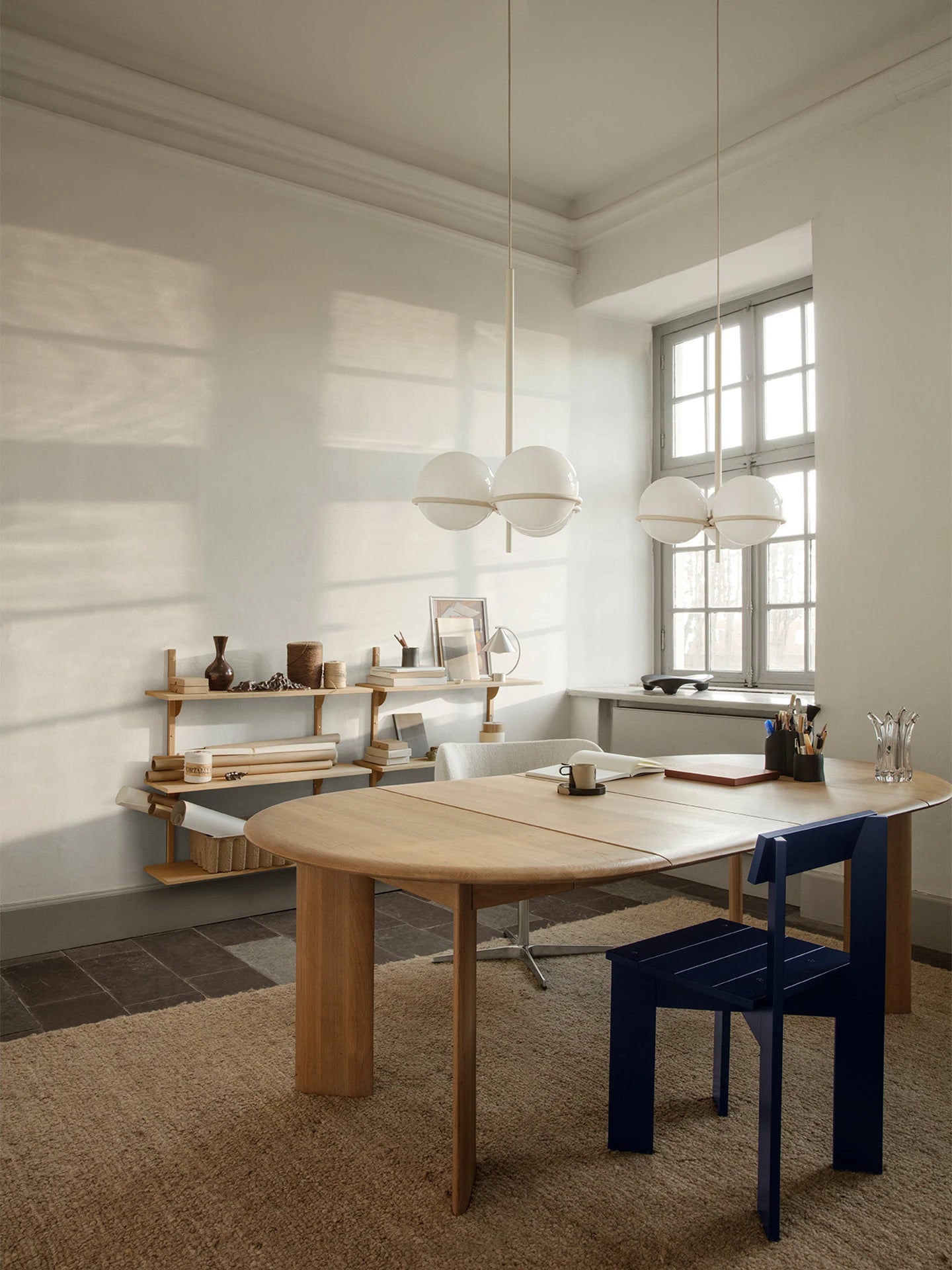 Bevel table extendable x 2 - White oiled oak by ferm Living - Lifestory