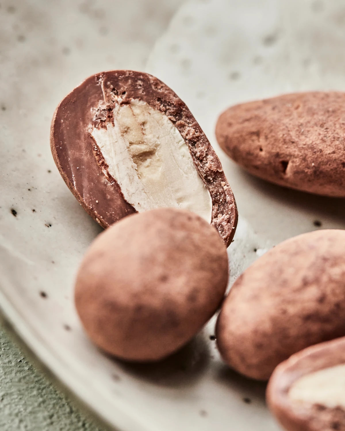 Chocolate covered almonds by Nicolas Vahé | Lifestory