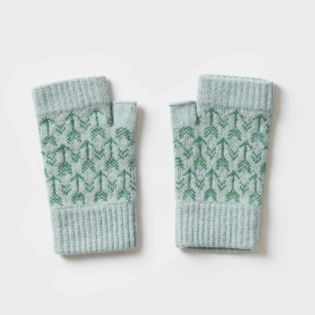 Fingerless Mitten in Arrow Pattern in Haar and Willow by Hilary Grant | Lifestory