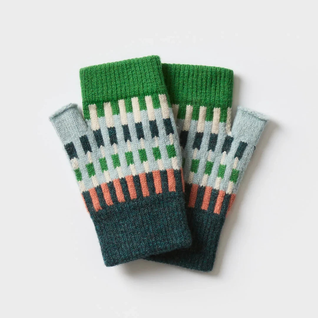 Fingerless Mitten | Harbour Pattern in Ink & Rosehip by Hilary Grant | Lifestory