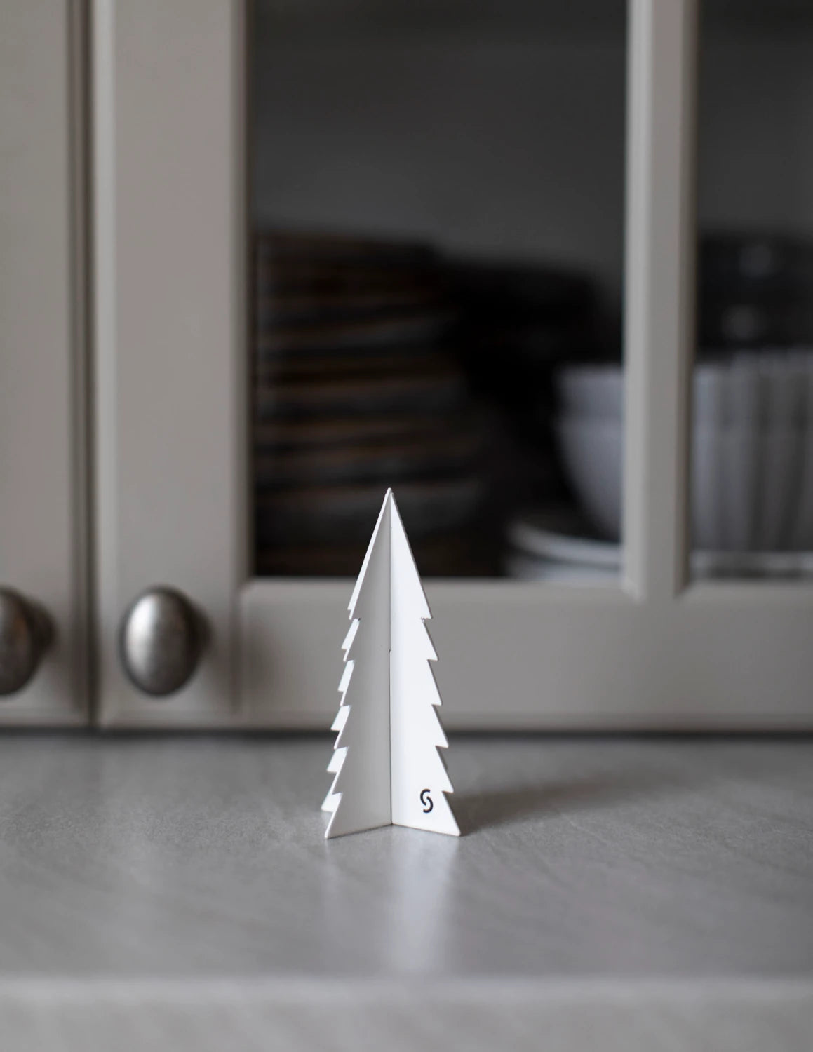 Metal Trees | Gimdalen | White | Small by Storefactory - Lifestory