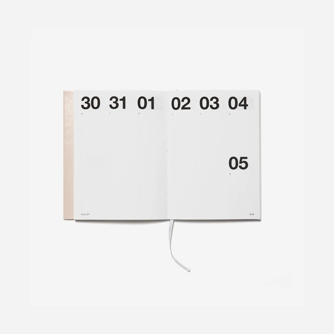 Marjolein Delhaas 2025_Classic Planner Powder and Black foil | Lifestory