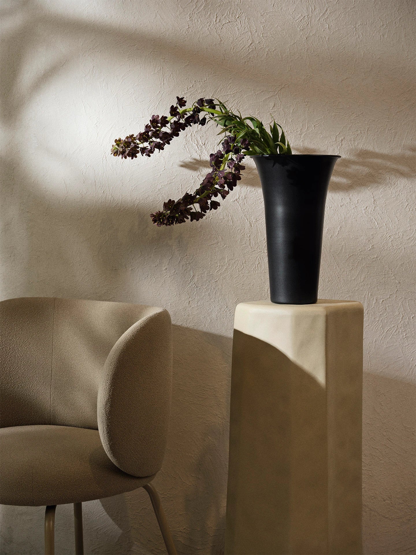 Staffa pedestal by ferm Living - Lifestory