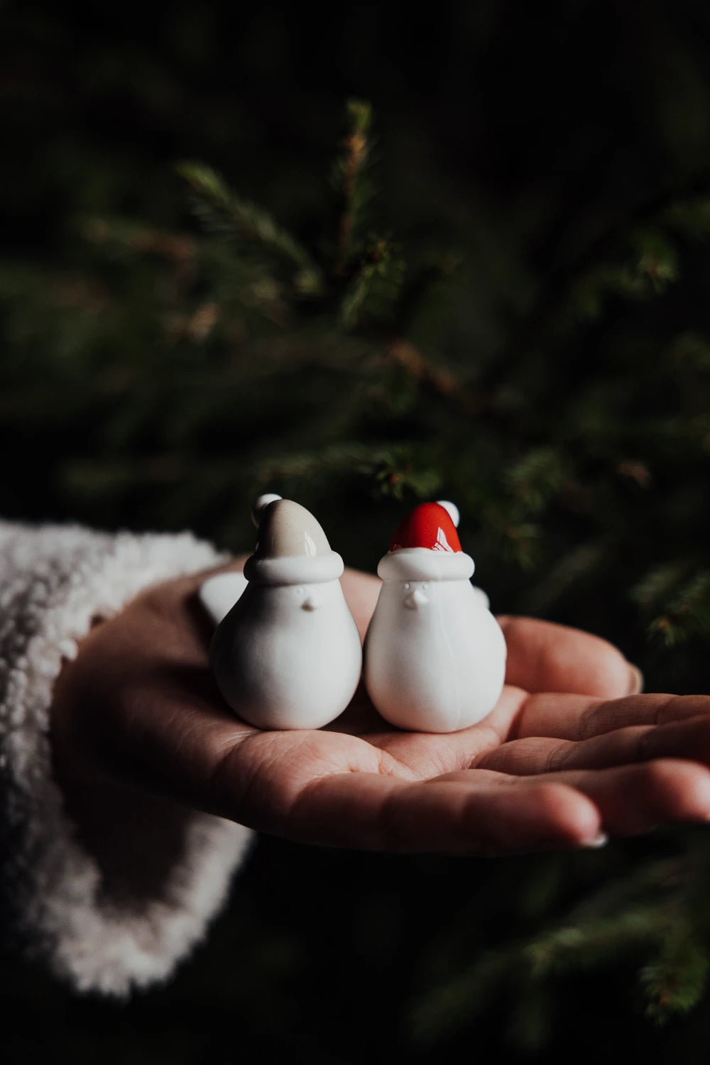 Storefactory Elin the Robin Ceramic Ornament Family | Lifestory