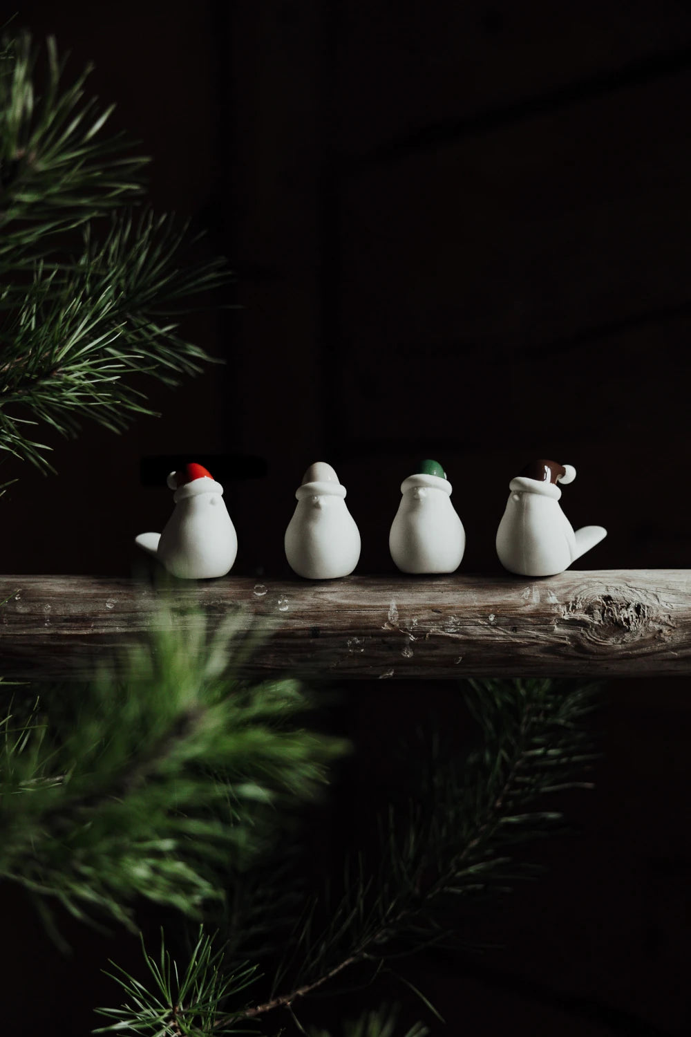 Storefactory Elin the Robin Ceramic Ornament Family | Lifestory