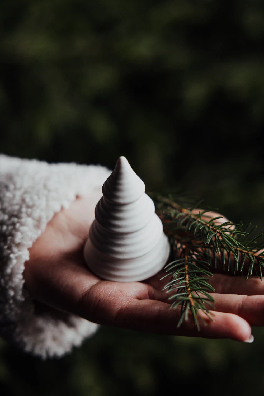 Skogshult white ceramic Christmas tree by Storefactory | Lifestory