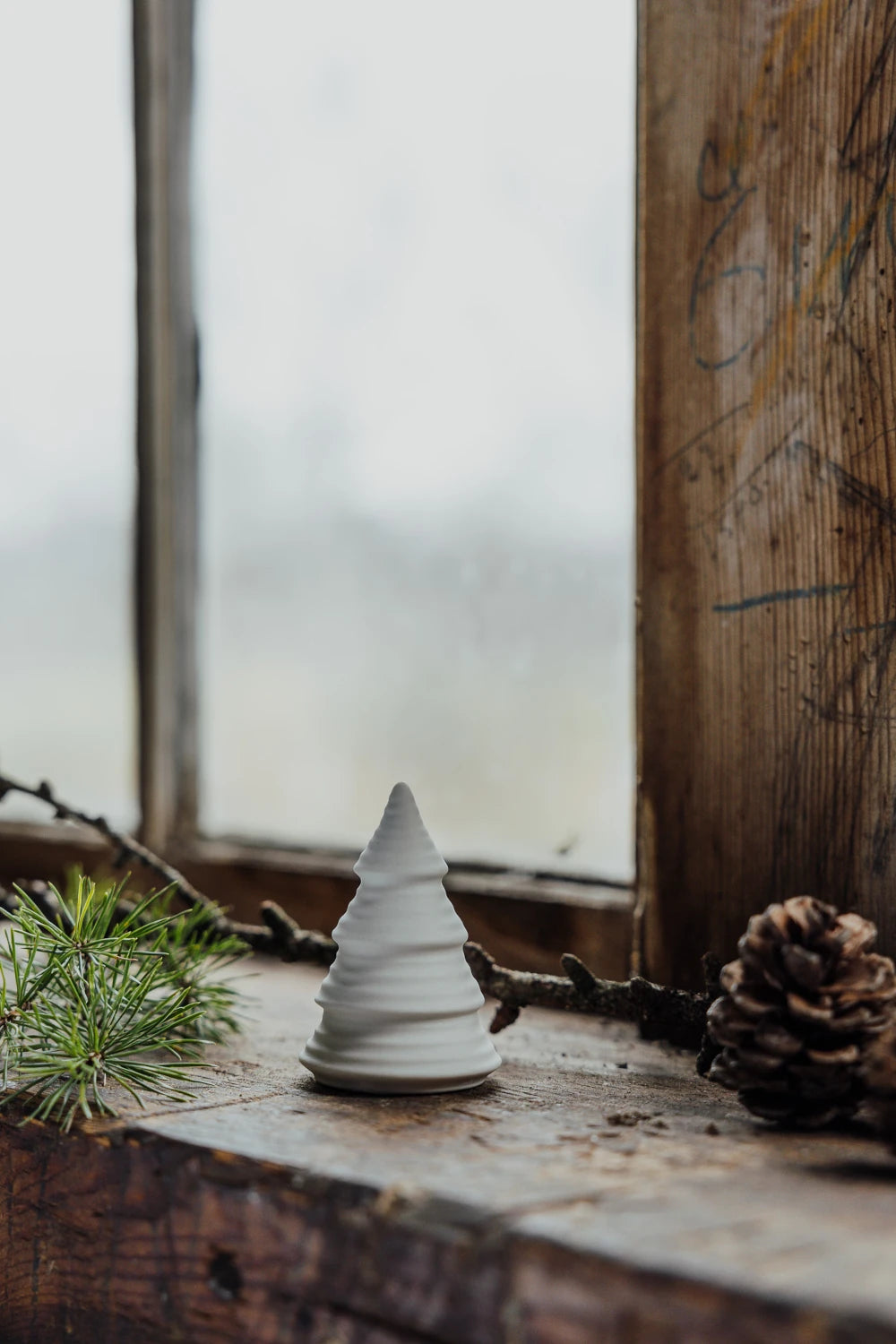 Skogshult white ceramic Christmas tree by Storefactory | Lifestory