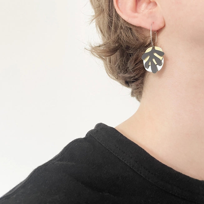 Tom Pigeon : Tideline Earrings