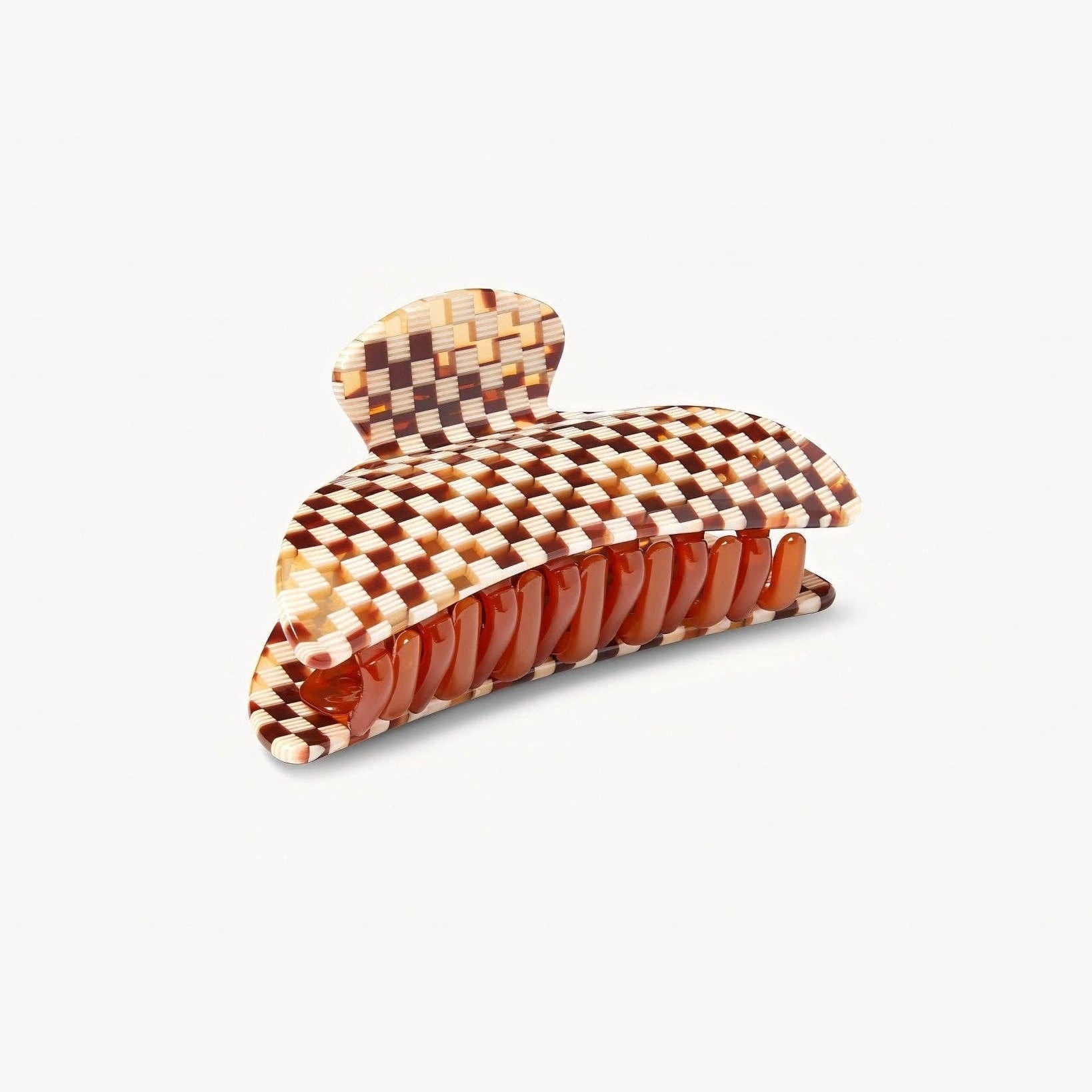 MACHETE Midi Heirloom hair Claw in Tortoise Checker Acetate on a white background tooth view