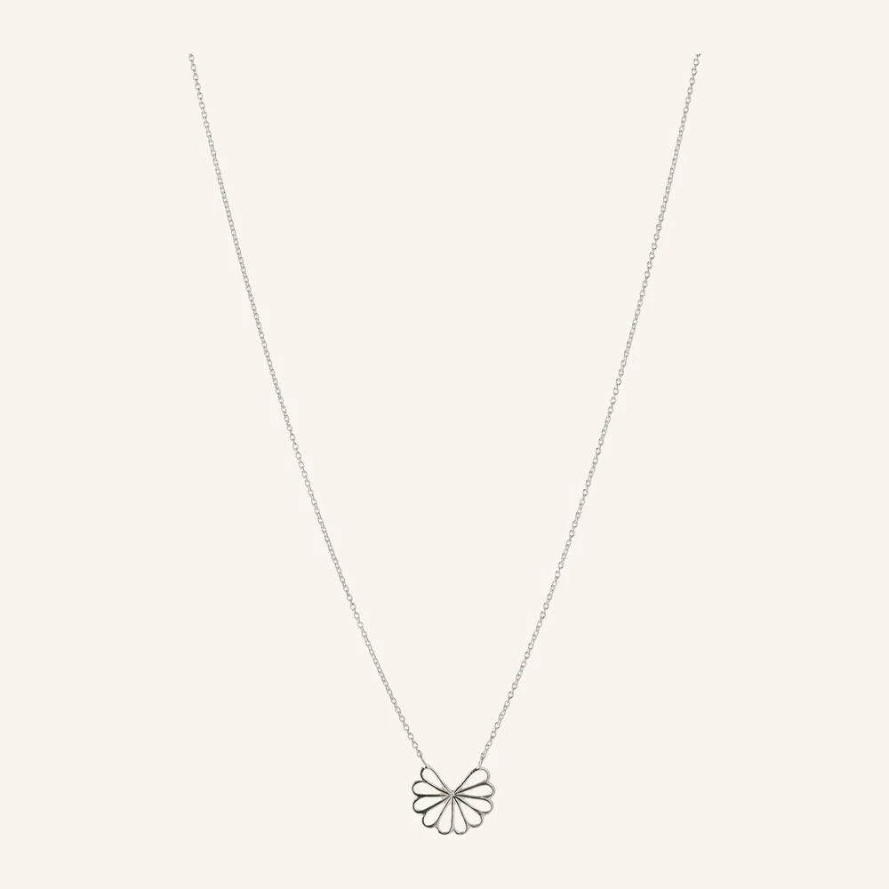 Small Bellis Necklace in Silver by Pernille Corydon | Lifestory