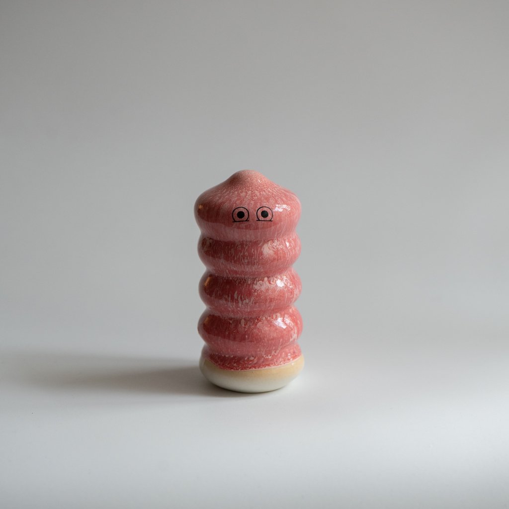 Familia Figurine | Strawberry Beret by Studio Arhoj