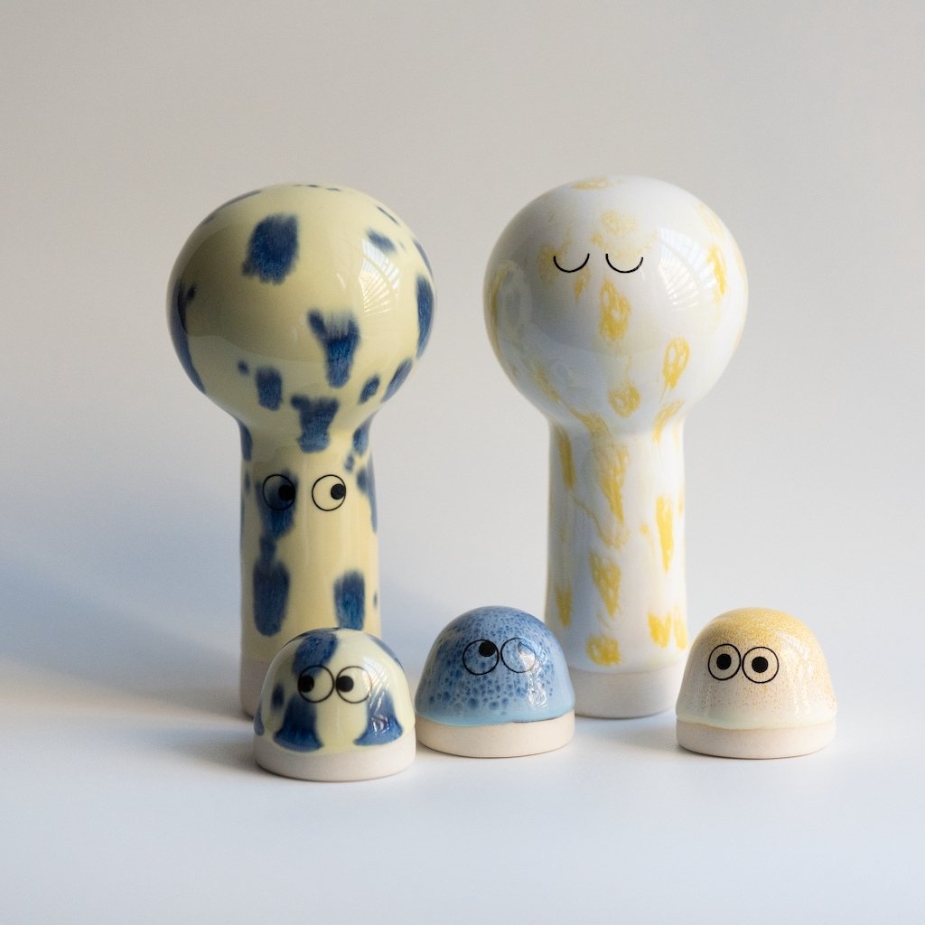 Familia Figurine | Dot | Custard | by Studio Arhoj