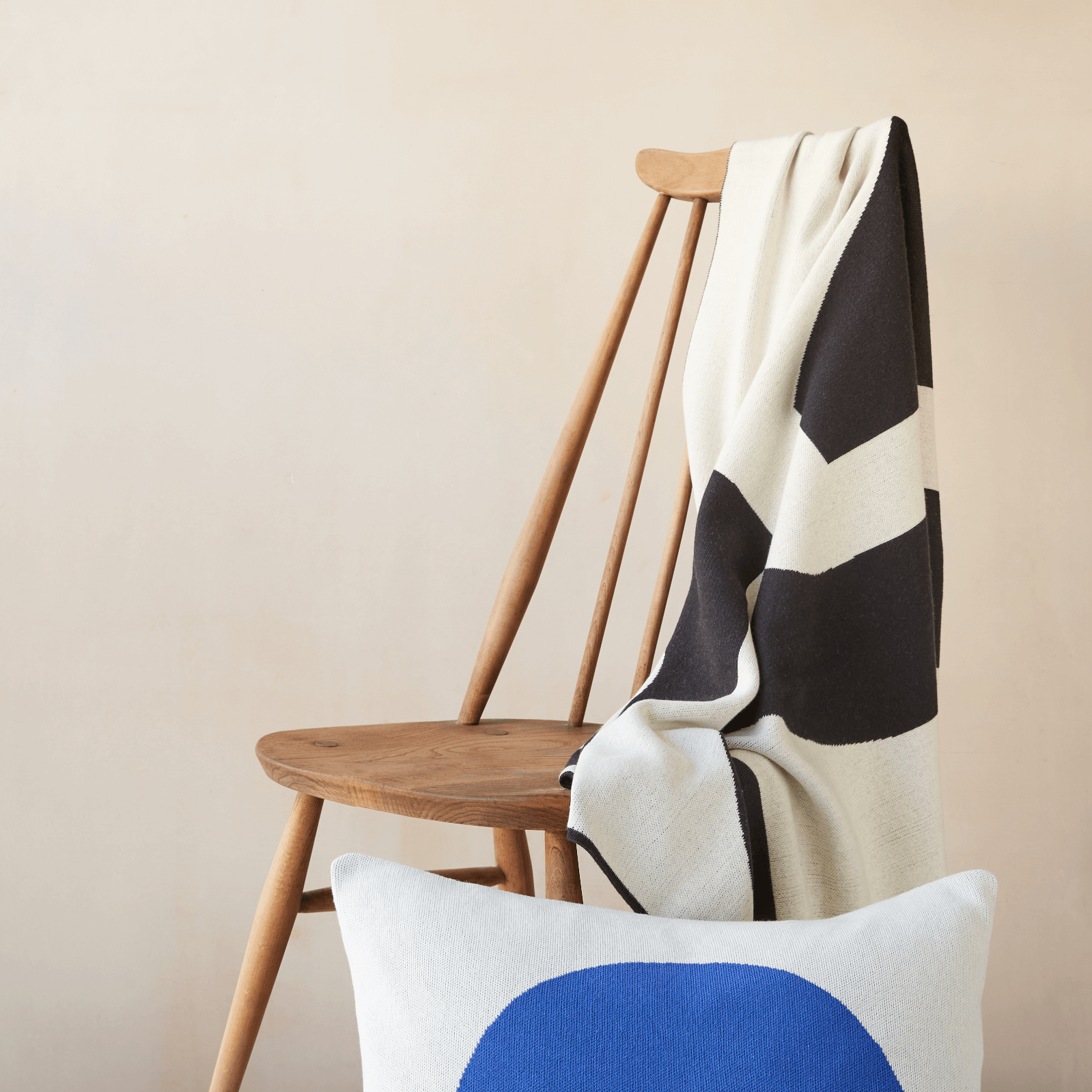 Bruten Throw | Black | Cotton | by Sophie Home - Lifestory - Sophie Home